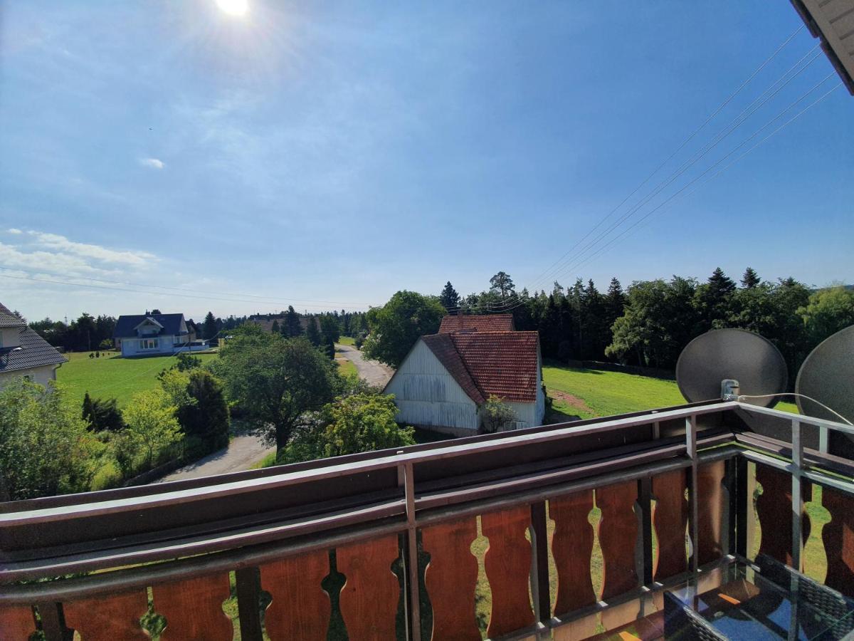 Chickenhill Blackforest, Grosse Ferienwohnung Im Schwarzwald Bad Wildbad Ngoại thất bức ảnh